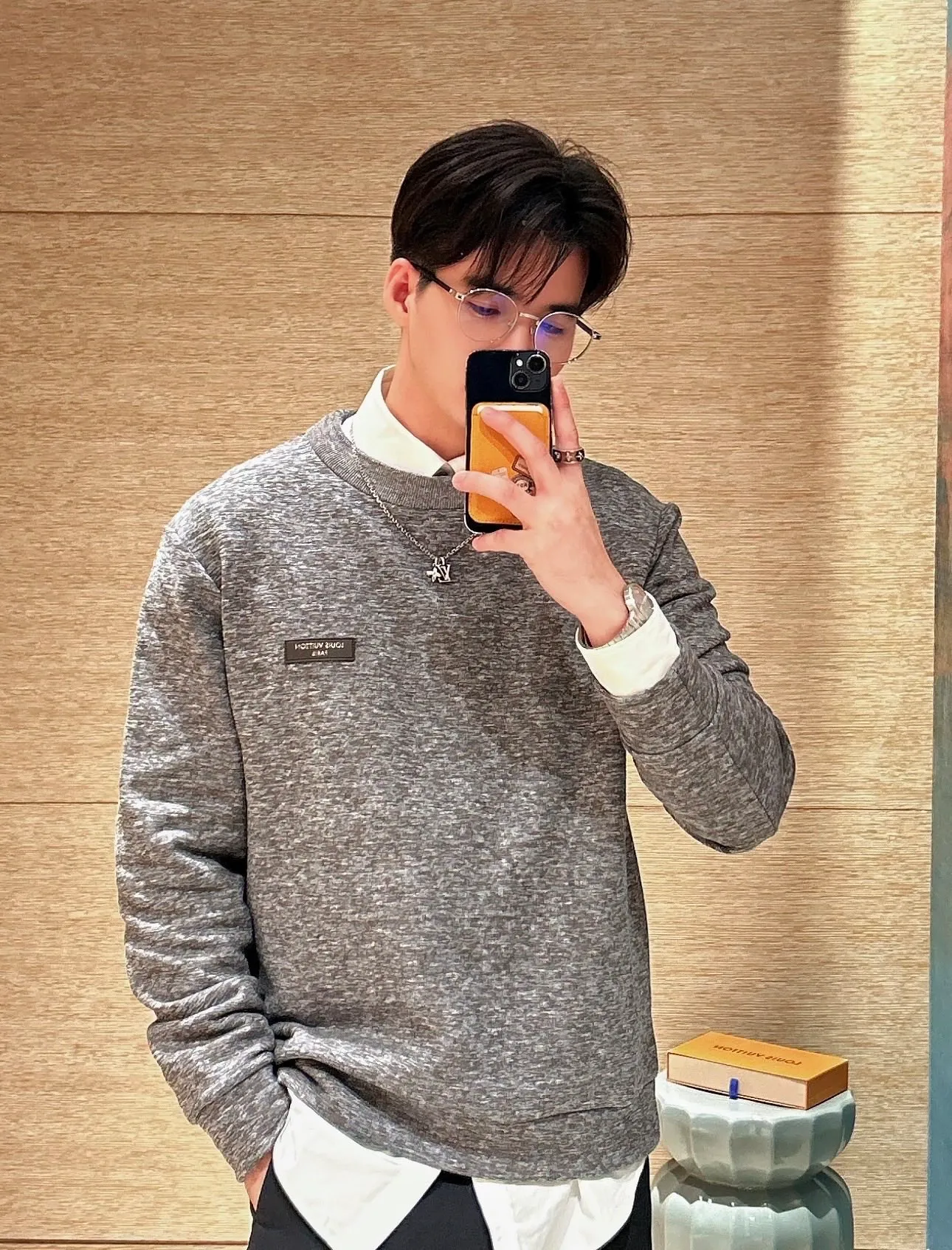 Louis Vuitton/Louis Vuitton Gray all-over reflective printed crew neck sweatshirt